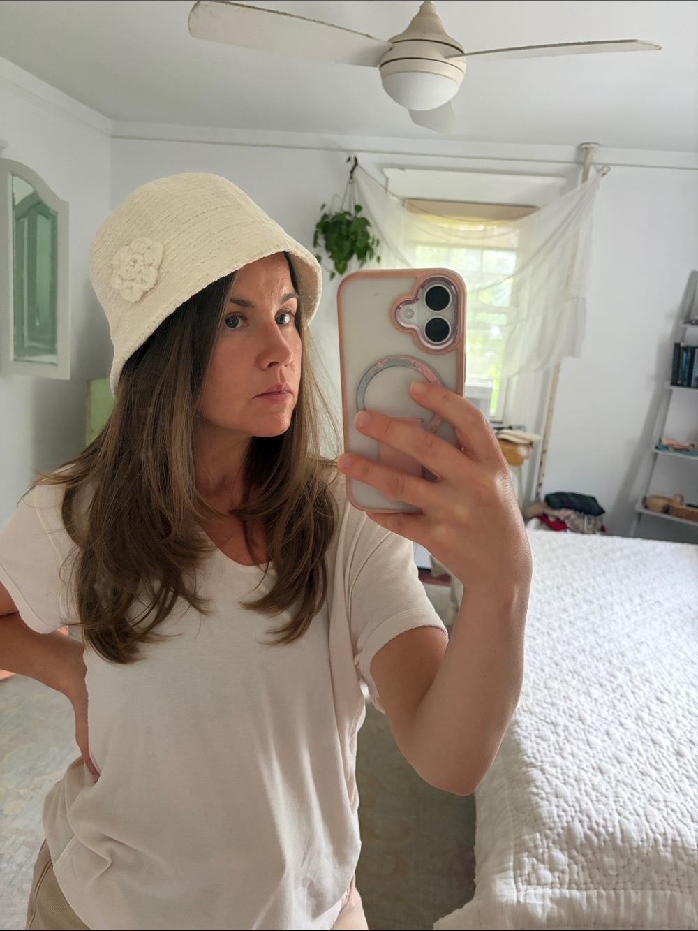 Cream/Ivory Chenille Bucket Hat